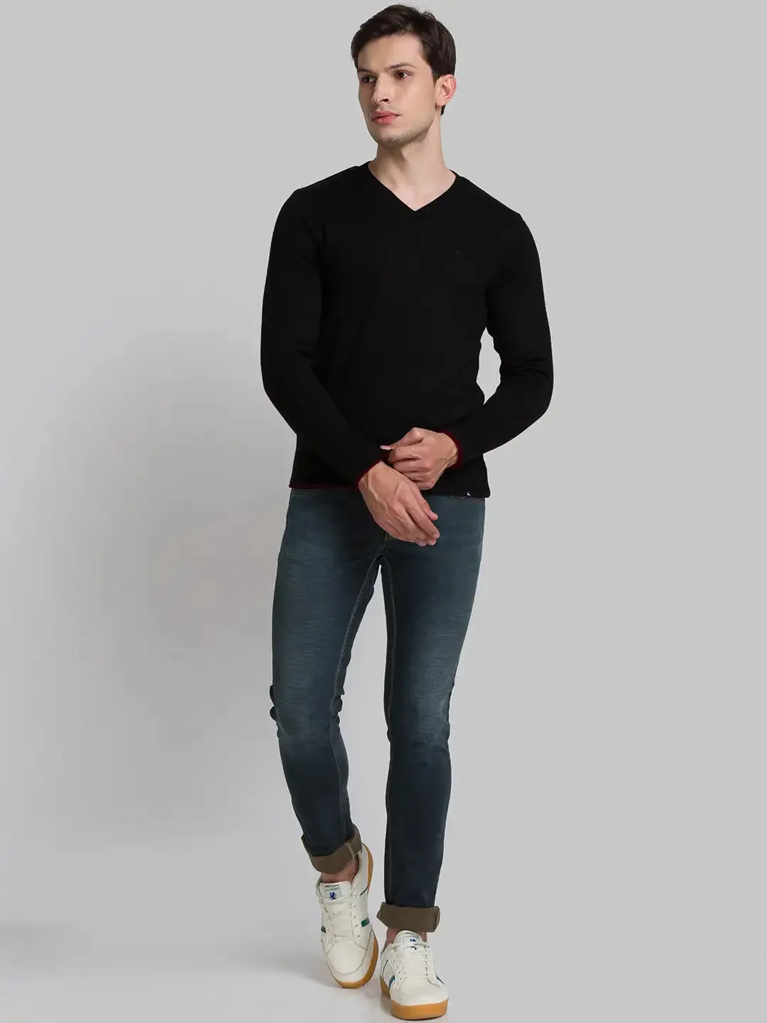 Men Black Solid Acrylic Full Sleeve Sweaters